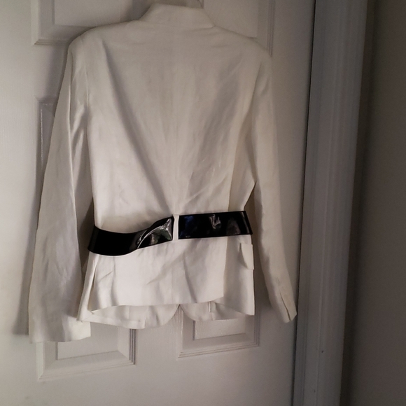 Blazer - Picture 2 of 2